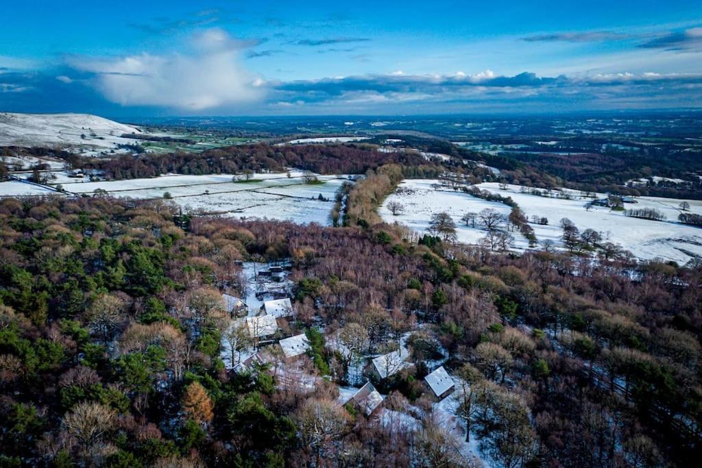 Padley; Woodland Lodge With Hot Tub For 2-4 In The Staffordshire Moorlands Oakamoor Exterior foto