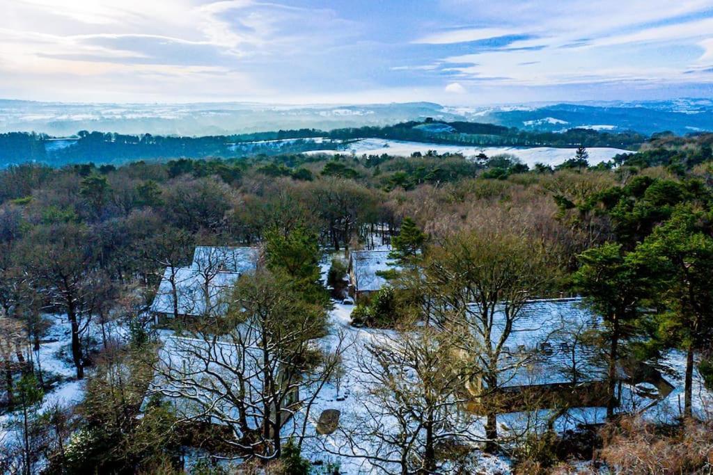 Padley; Woodland Lodge With Hot Tub For 2-4 In The Staffordshire Moorlands Oakamoor Exterior foto